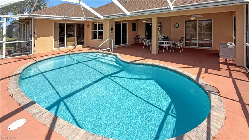 1803 Ne 2nd St, Cape Coral, Florida 33909