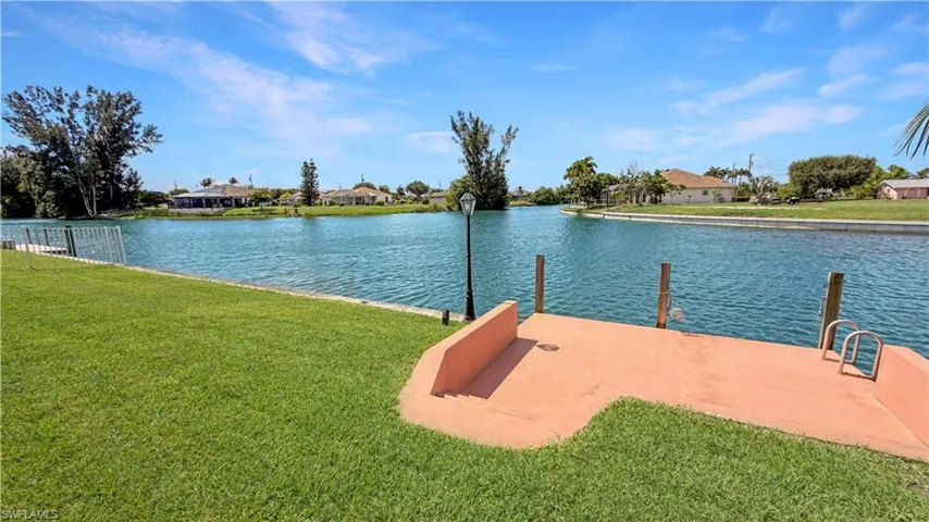 1803 Ne 2nd St, Cape Coral, Florida 33909
