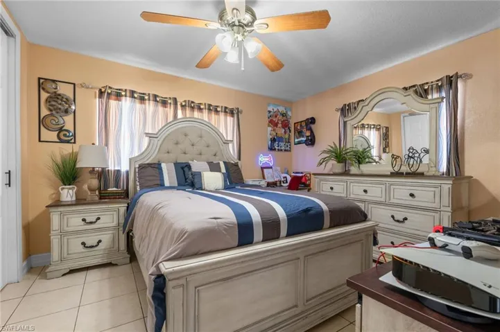 2200 44th St Sw, Naples, Florida 34116