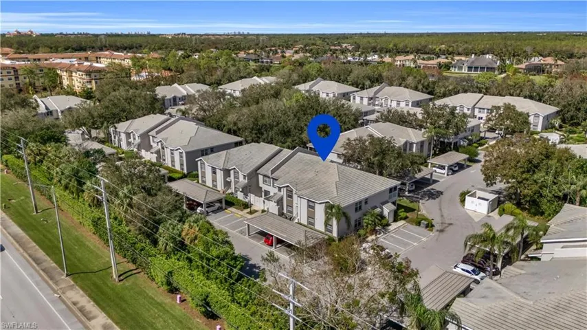 Birds eye view of property