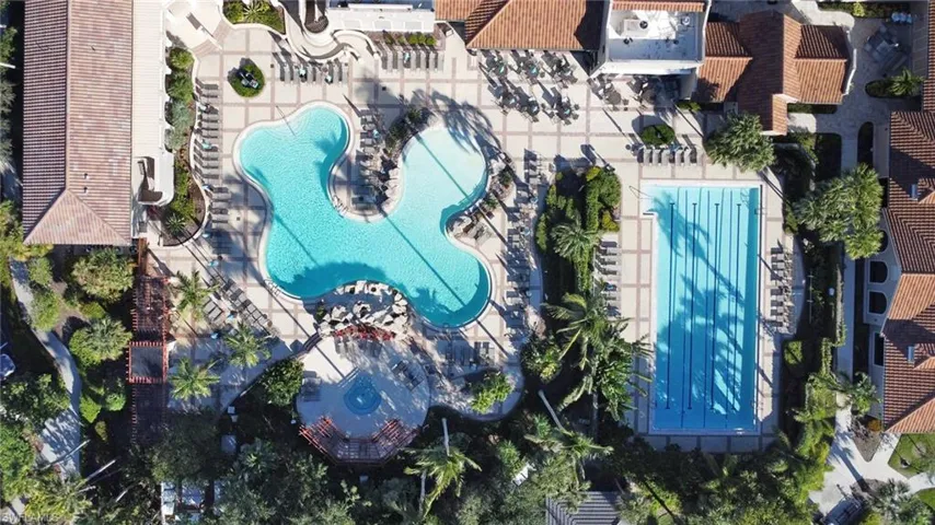 Bird's eye view of a pool area