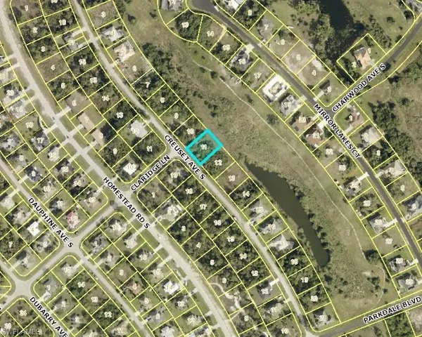657/659 Creuset Ave S, Lehigh Acres Fl 33974