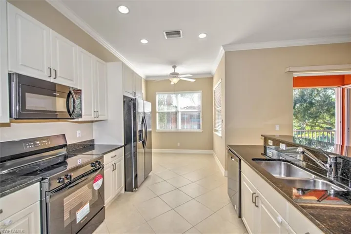 Lots of Counter Space
