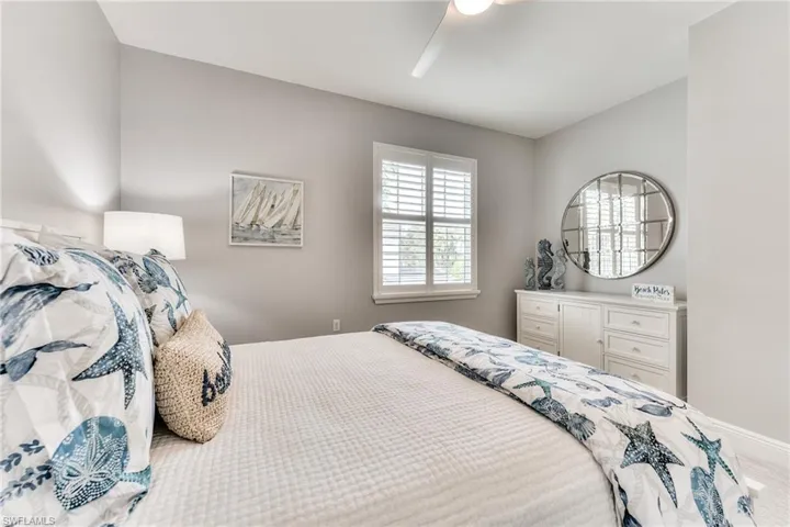Bedroom with ceiling fan