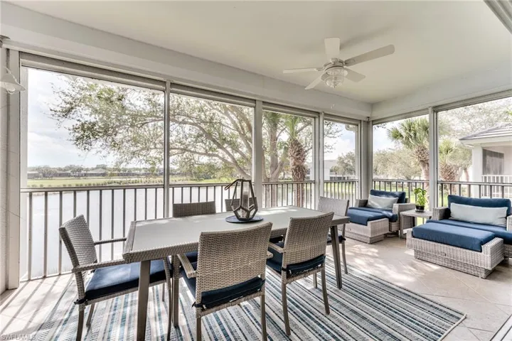 Sunroom with ceiling fan