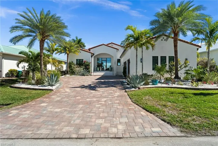 5661 Riverside Dr, Cape Coral, Florida 33904
