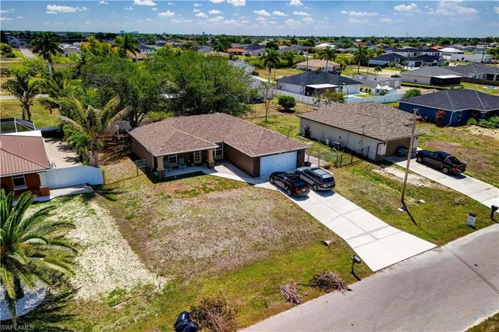 1427 Juanita Pl, Cape Coral, Florida 33909