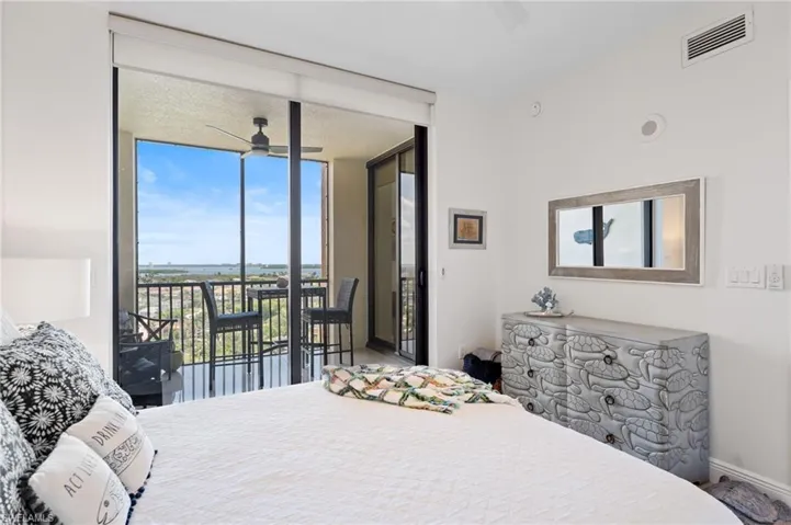 5793 Cape Harbour Dr 1111, Cape Coral, Florida 33914