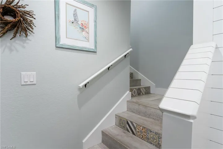 650  Lalique  CIR, Naples, FL 34119