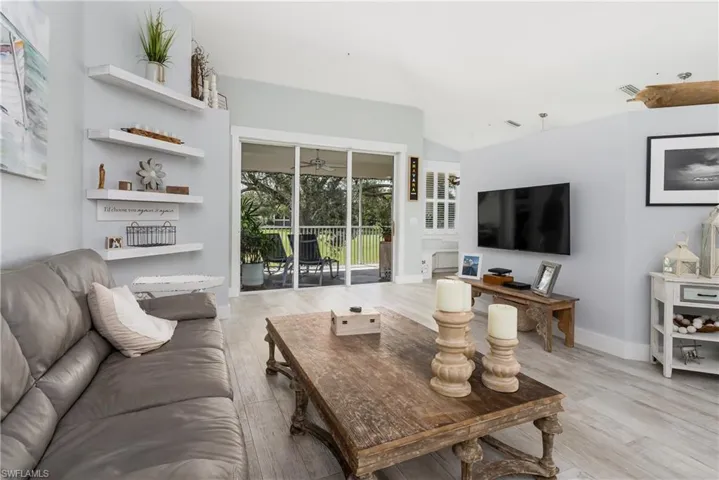 650  Lalique  CIR, Naples, FL 34119