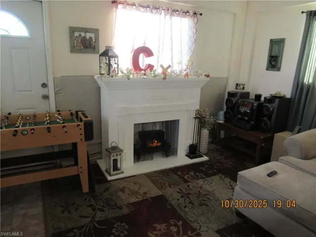 306 Se 2nd St, Cape Coral, Florida 33990