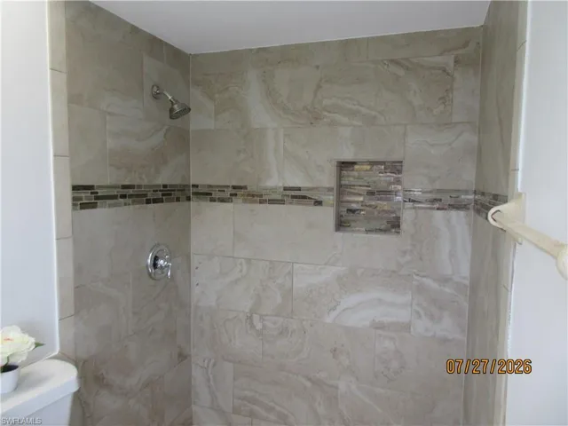 VIEW TO LAUNDRY AREA