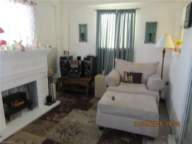 306 Se 2nd St, Cape Coral, Florida 33990