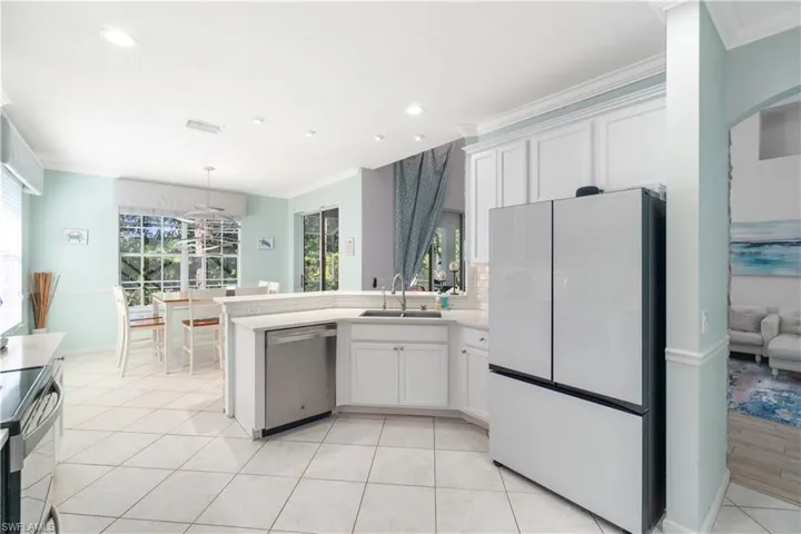 15881  Delasol  LN, Naples, FL 34110