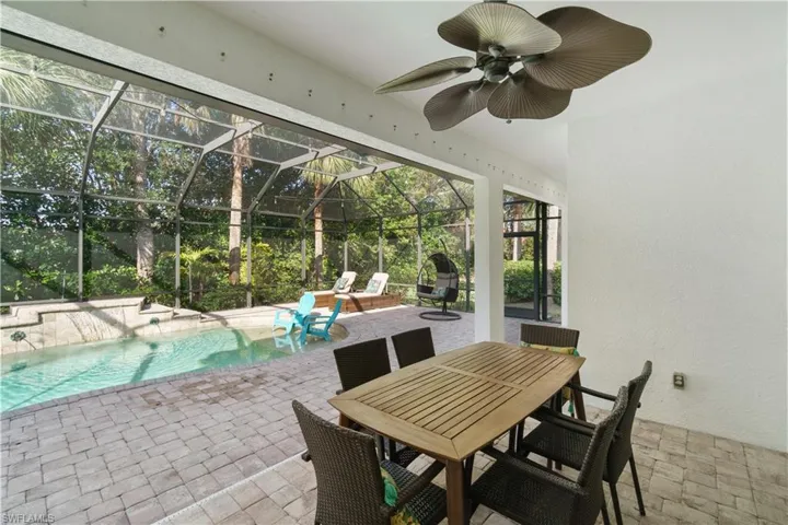 15881  Delasol  LN, Naples, FL 34110