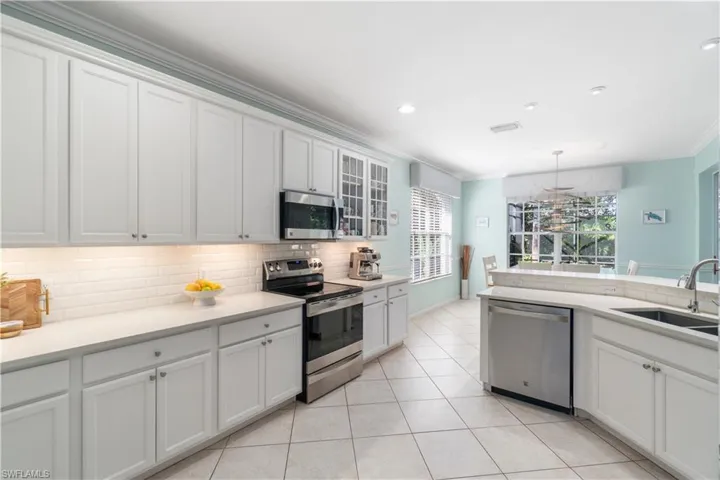 15881  Delasol  LN, Naples, FL 34110