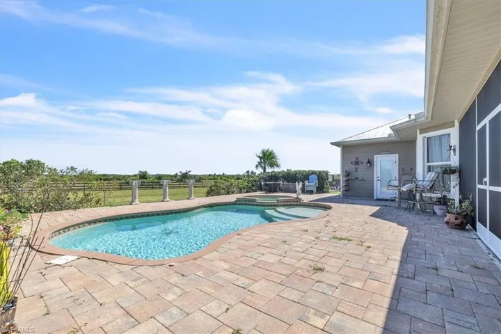 18150 Bending Willow Ct, Punta Gorda, Florida 33982
