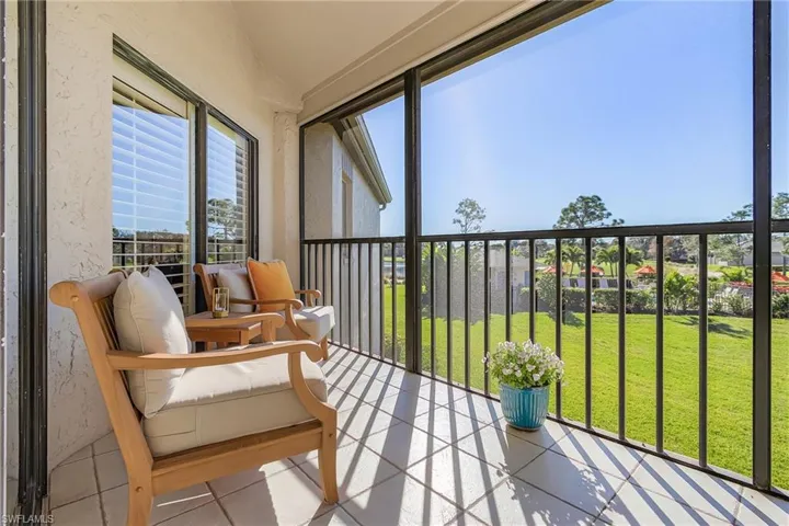 You are just steps to the community pool from this condo.
