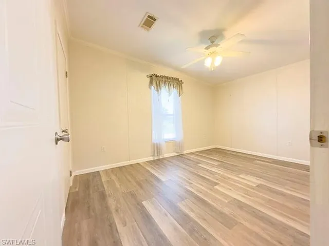 Bed room 1