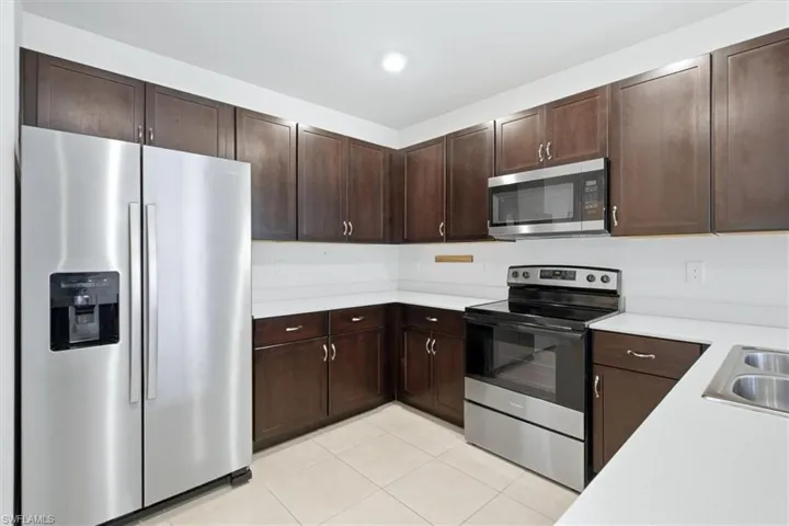 20530 Plumwood Loop, North Fort Myers, Florida 33917