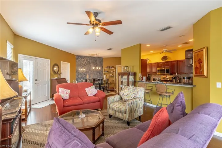 431  Crossfield E CIR, Naples, FL 34104