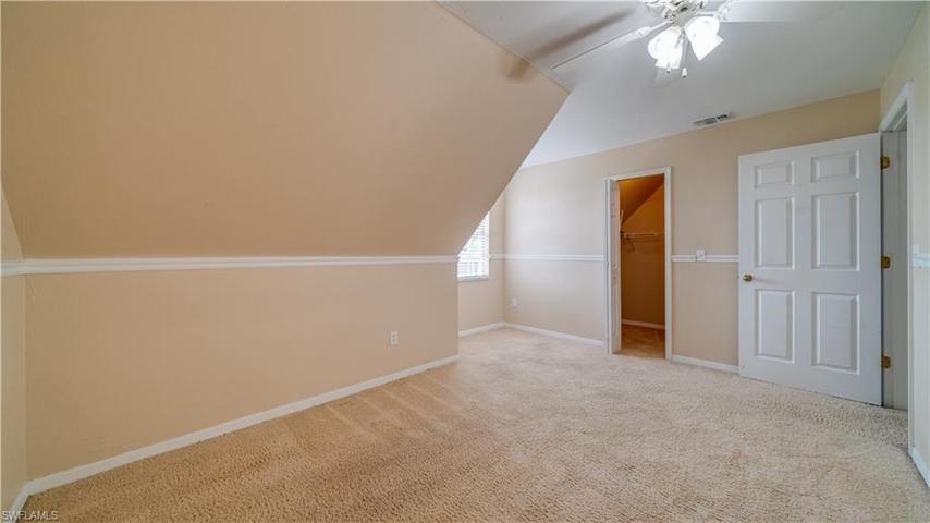 2nd Bedroom with great desk area!