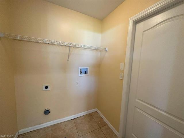 1313 NE 9th  AVE, CAPE CORAL, FL 33909