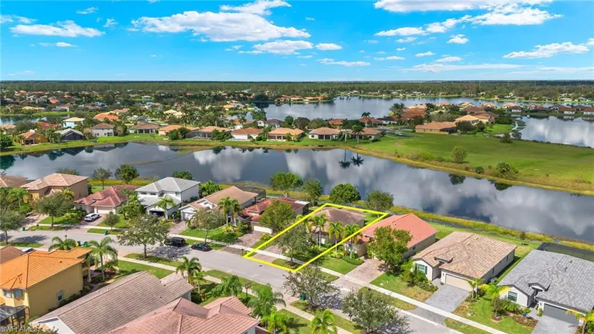 1493  Birdie  DR, Naples, FL 34120