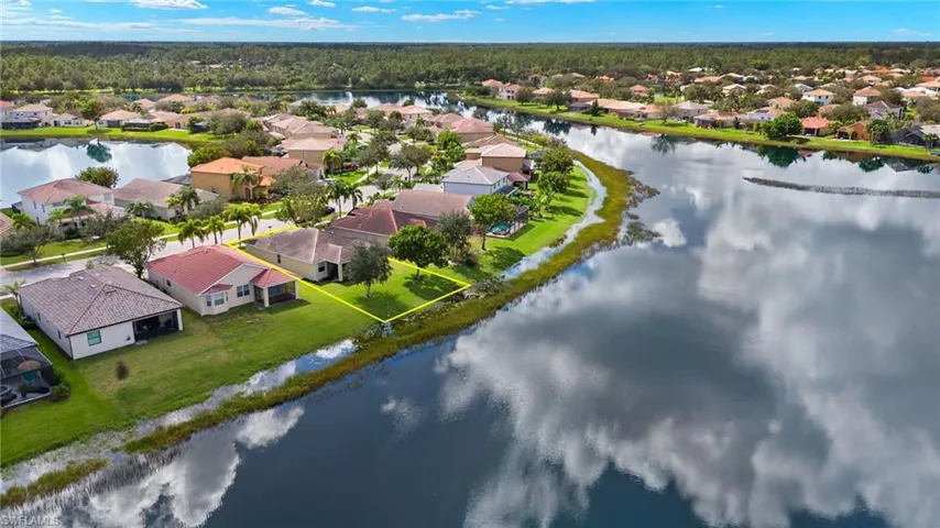 1493  Birdie  DR, Naples, FL 34120