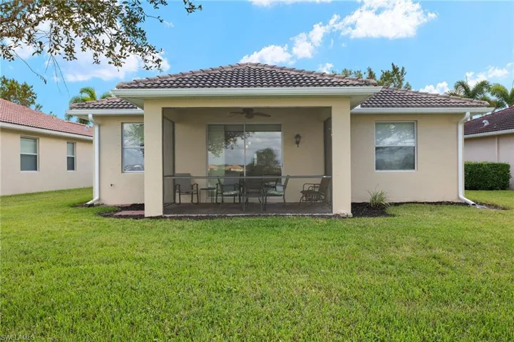 1493  Birdie  DR, Naples, FL 34120
