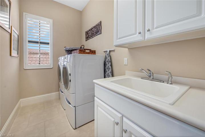 7892 Cordoba PL, NAPLES FL 34113