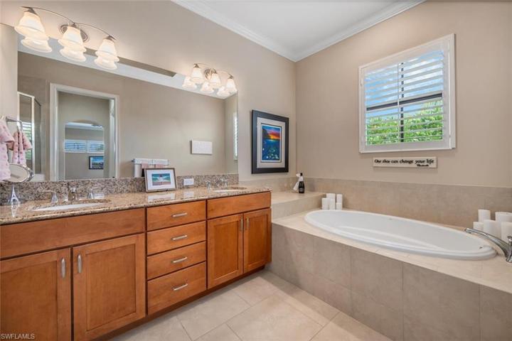7892 Cordoba PL, NAPLES FL 34113