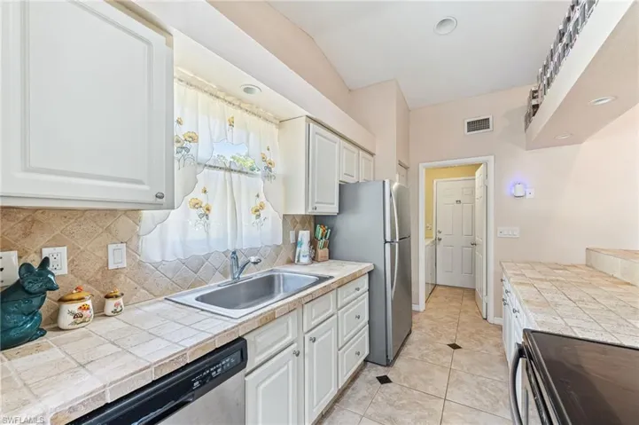 1381  17th SW ST, Naples, FL 34117