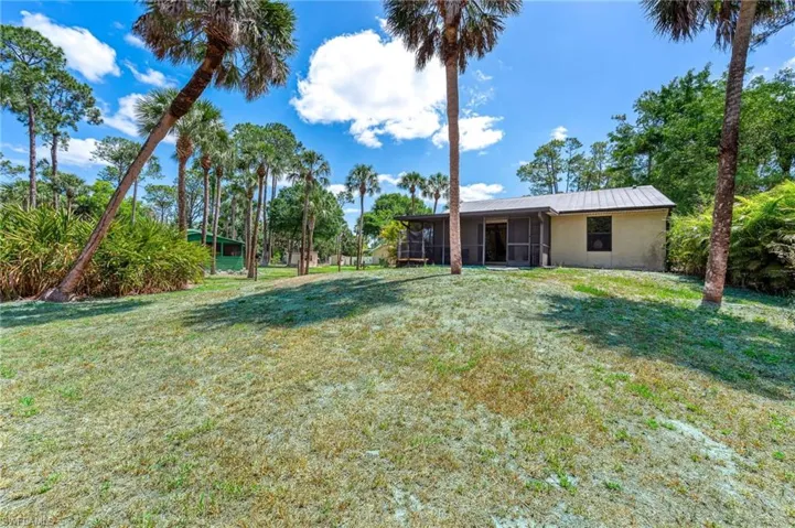 1381  17th SW ST, Naples, FL 34117