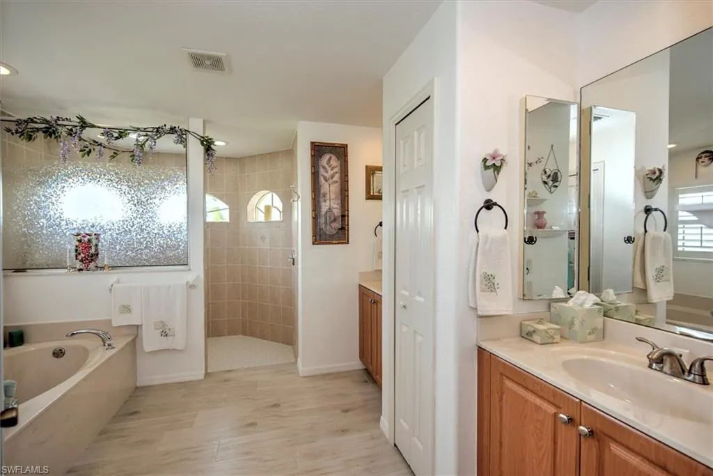 1428 38th AVE, Cape Coral, FL 33993,224054077