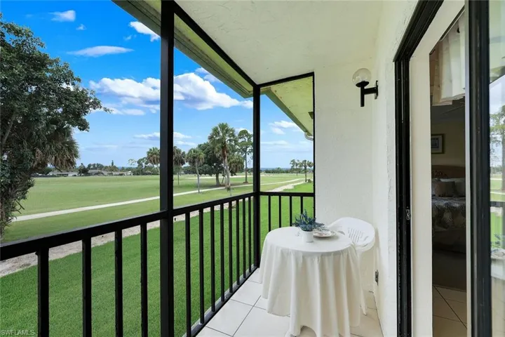 4338 27th Ct Sw 204, Naples, Florida 34116