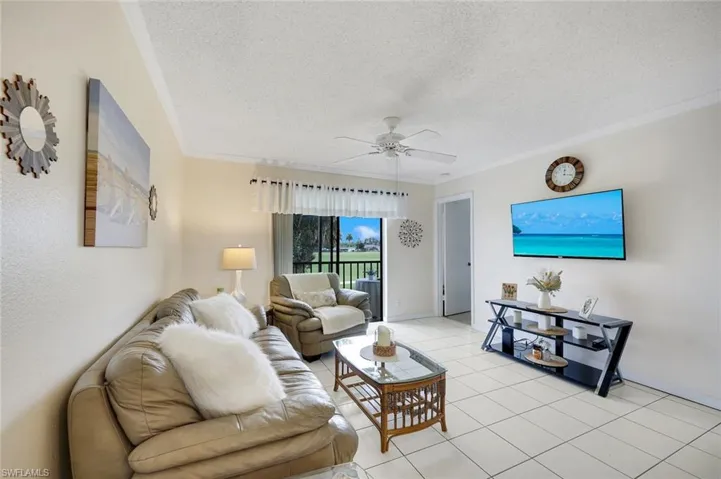 4338 27th Ct Sw 204, Naples, Florida 34116