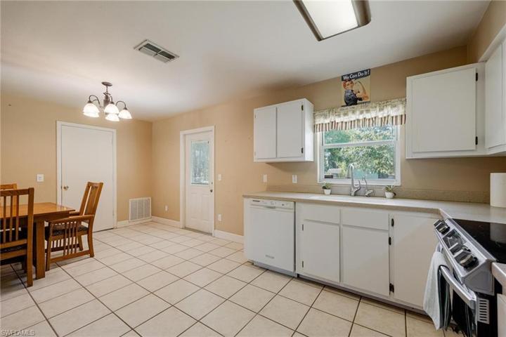 420 S Cypress ST, LABELLE FL 33935