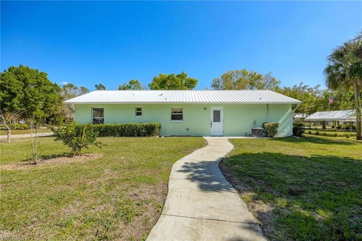 420 S Cypress ST, LABELLE FL 33935
