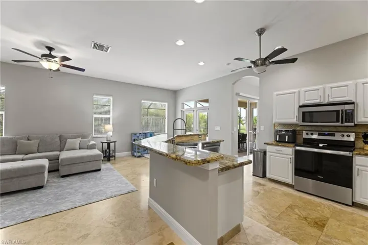 1408 SW 15th  PL, Cape Coral, FL 33991