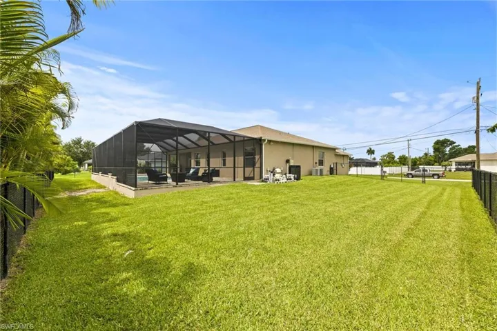 1408 SW 15th  PL, Cape Coral, FL 33991