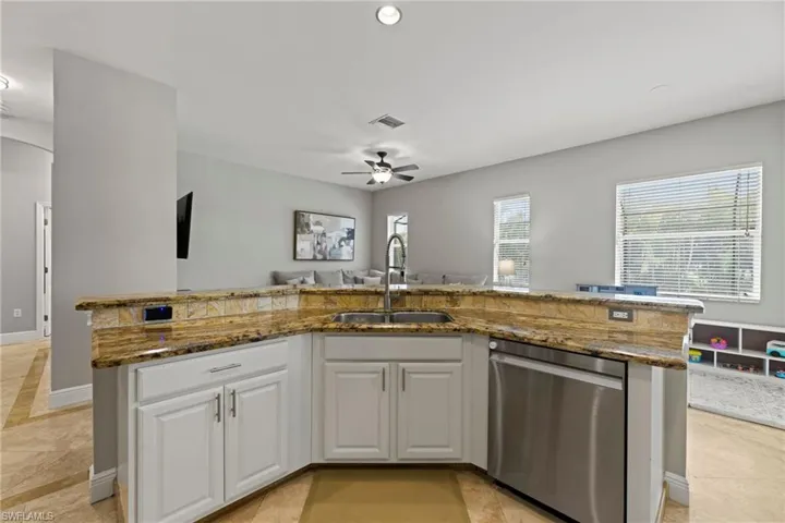 1408 SW 15th  PL, Cape Coral, FL 33991