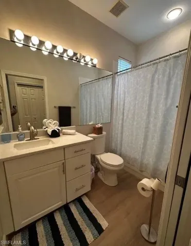 8837 E Bay Cir, Fort Myers, Florida 33908