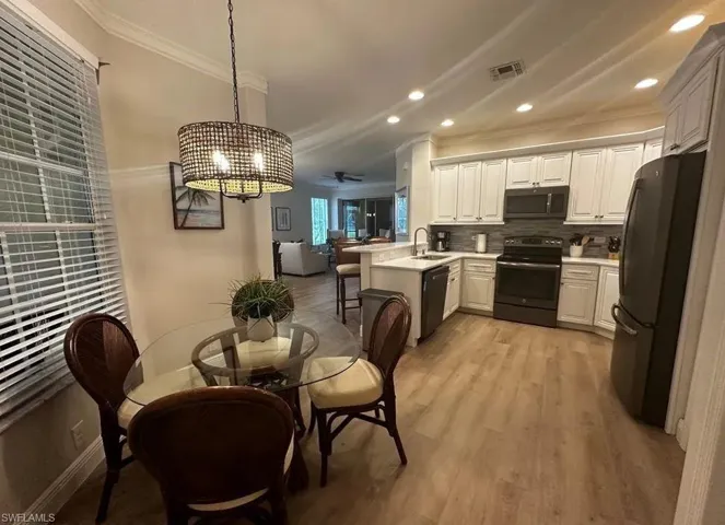 8837 E Bay Cir, Fort Myers, Florida 33908