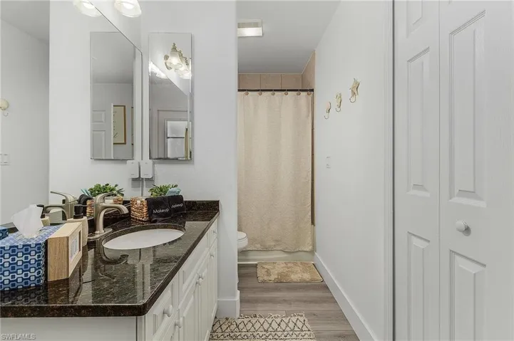 Pool/Second bathroom