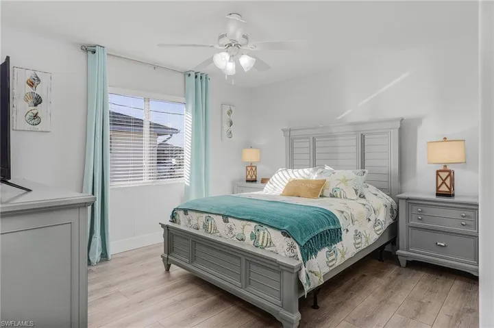Guest bedroom