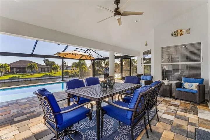 Pool/screened lanai