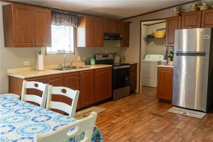 1808  Matthew SE LOOP, Clewiston, FL 33440