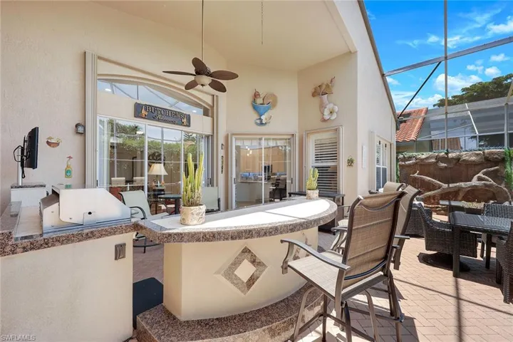 outdoor kitchen