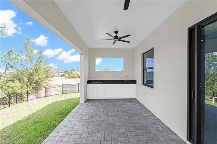 2304 23rd Ave, Cape Coral, Florida 33993